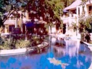 Pool Merumatta Villa *
