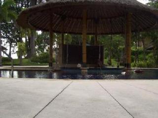 Pool Merumatta Villa *